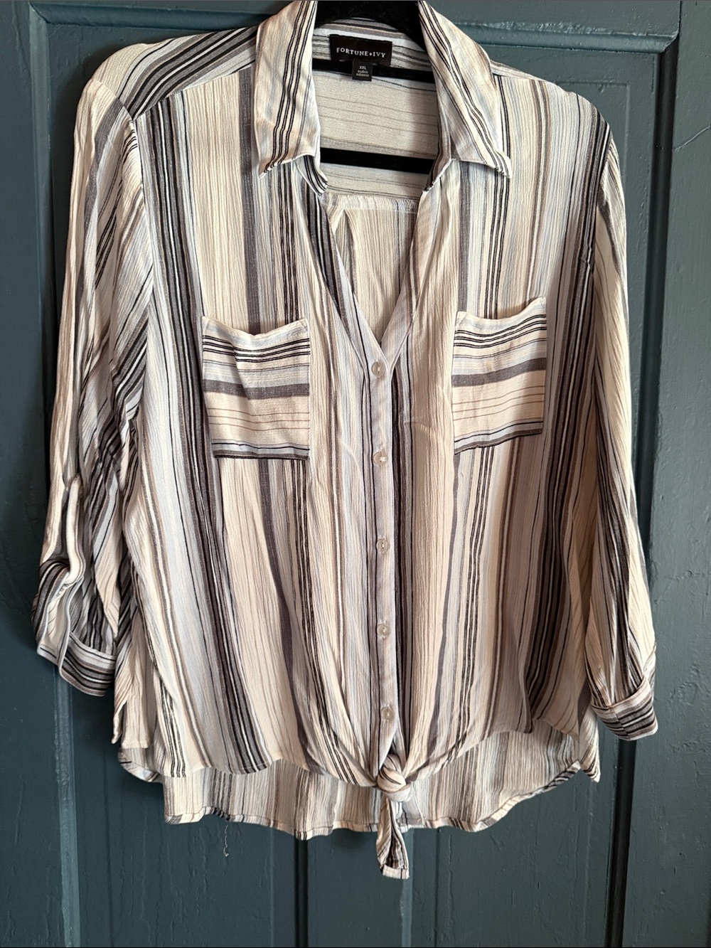 Ivory & Black Striped Tie-Hem Button-Up Top